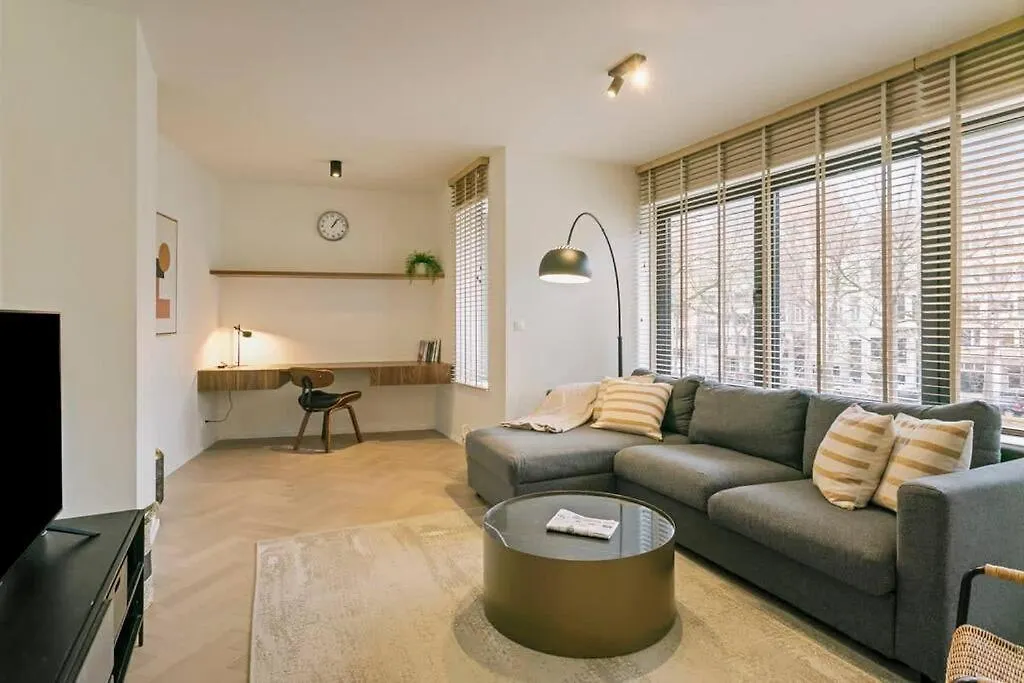 Luxurious 2-Bdr Apartment @ Trendy South Area 2 Antwerp 0*,